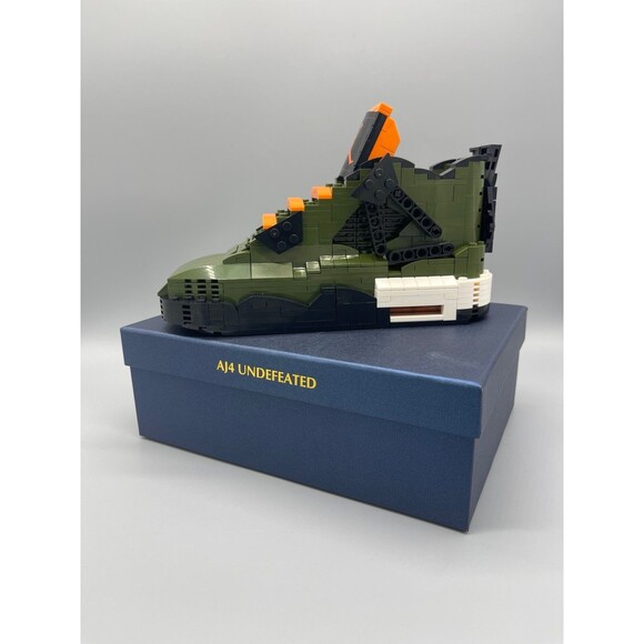 Completed Undefeated x Air Jordan 4 Retro Kick Brick Set - Picture 3 of 4